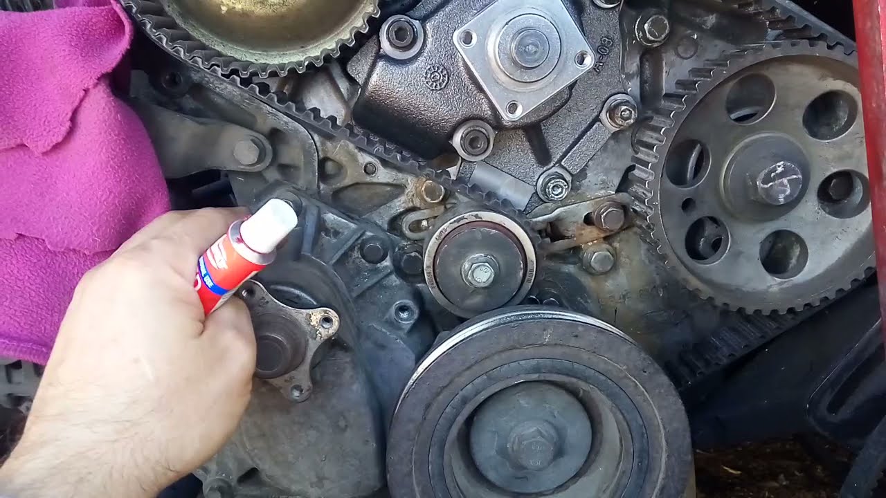Ford Transit 99 г.в., утечка охлаждающей жидкости, потекла помпа, замена помпы охлаждающей жидкости