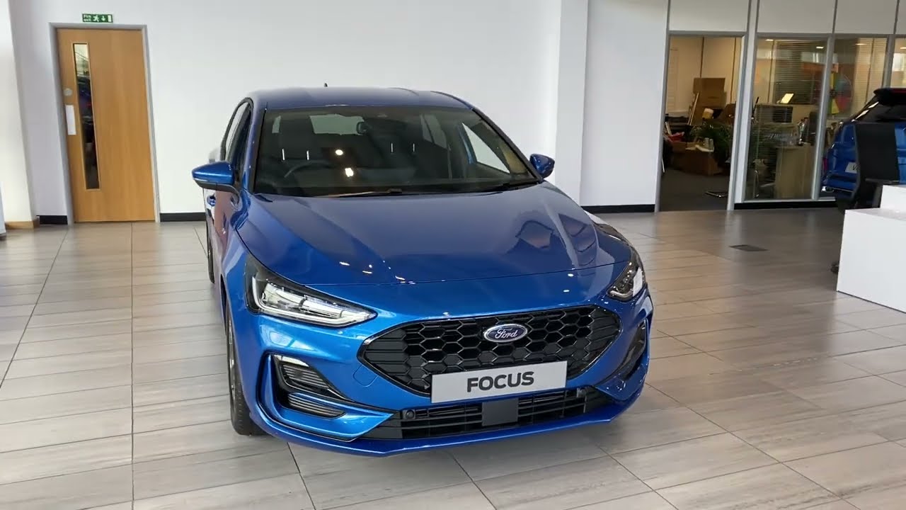 Ford Focus ST-Line Desert Island Blue