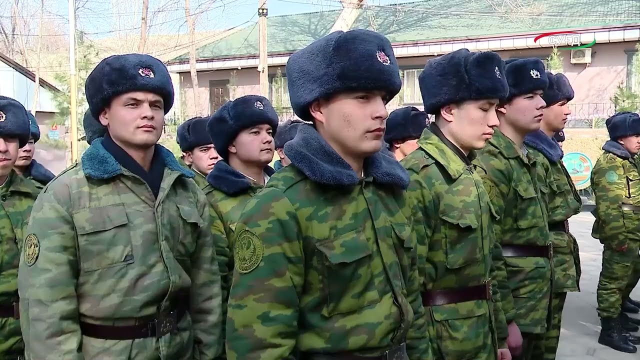 Мулоқоти намояндаи прокуратураи ҳарбии Гарнизони Суғд бо сарбозону афсарон.