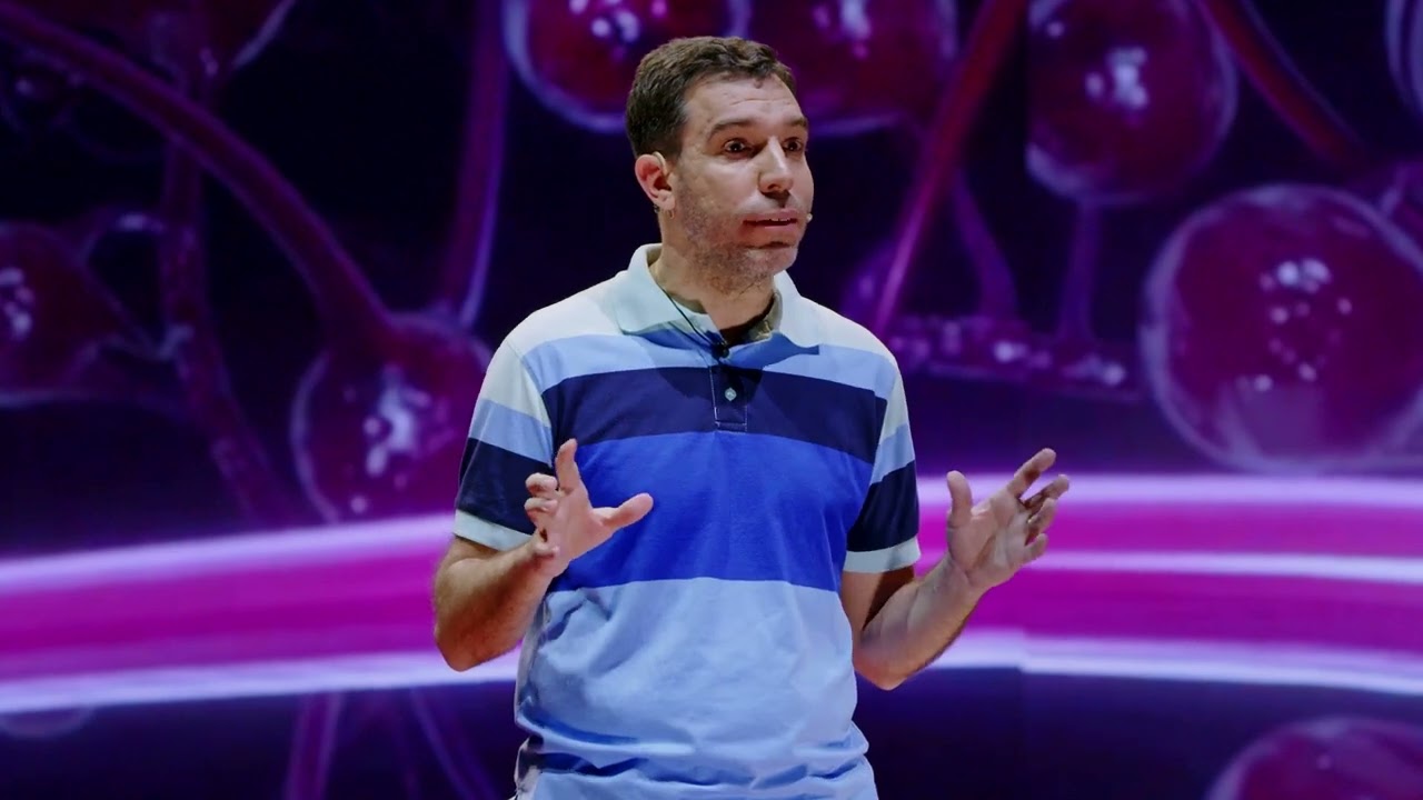 El partido del lenguaje no sólo se juega en el cerebro | Adolfo García | TEDxRiodelaPlata
