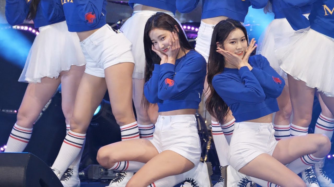 [4K] [180331] MOMOLAND 모모랜드 (Yeonwoo 연우) - 짠쿵쾅 (평창 넘어 세계로) 직캠/Fancam by PIERCE