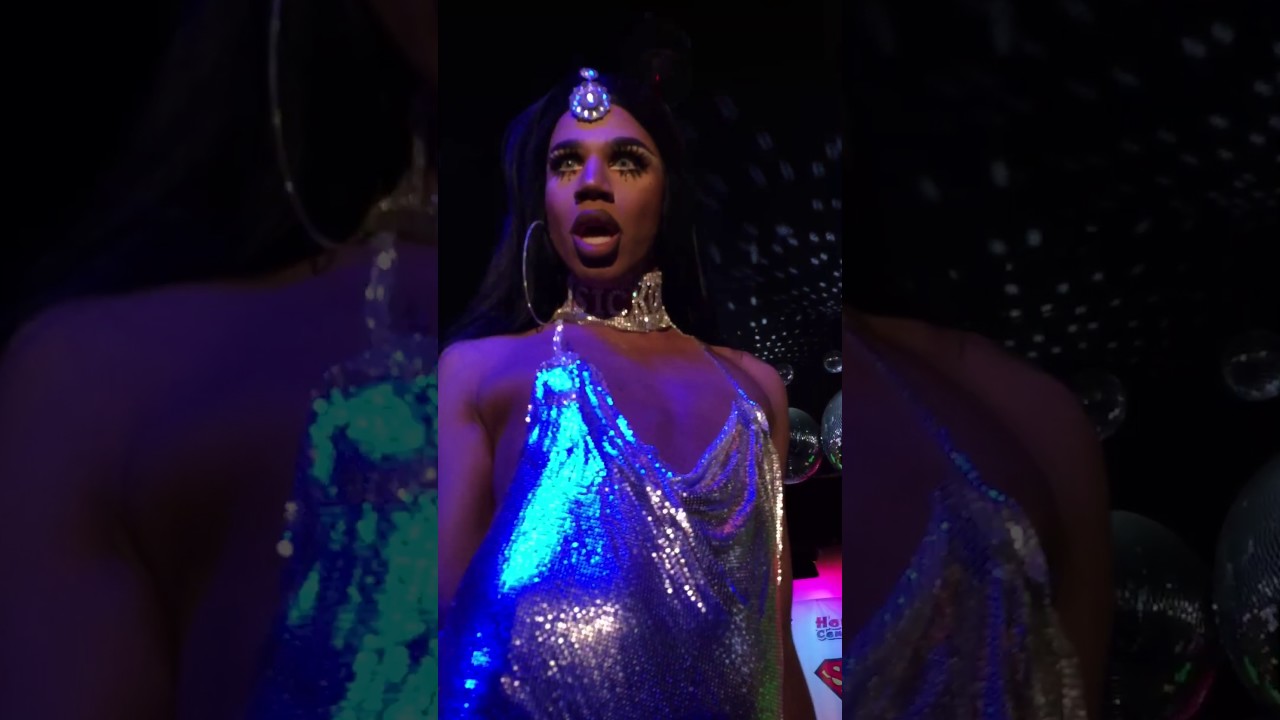 Naomi Smalls performing Carly Rae Jepson - I Didn't Just Come Here To Dance