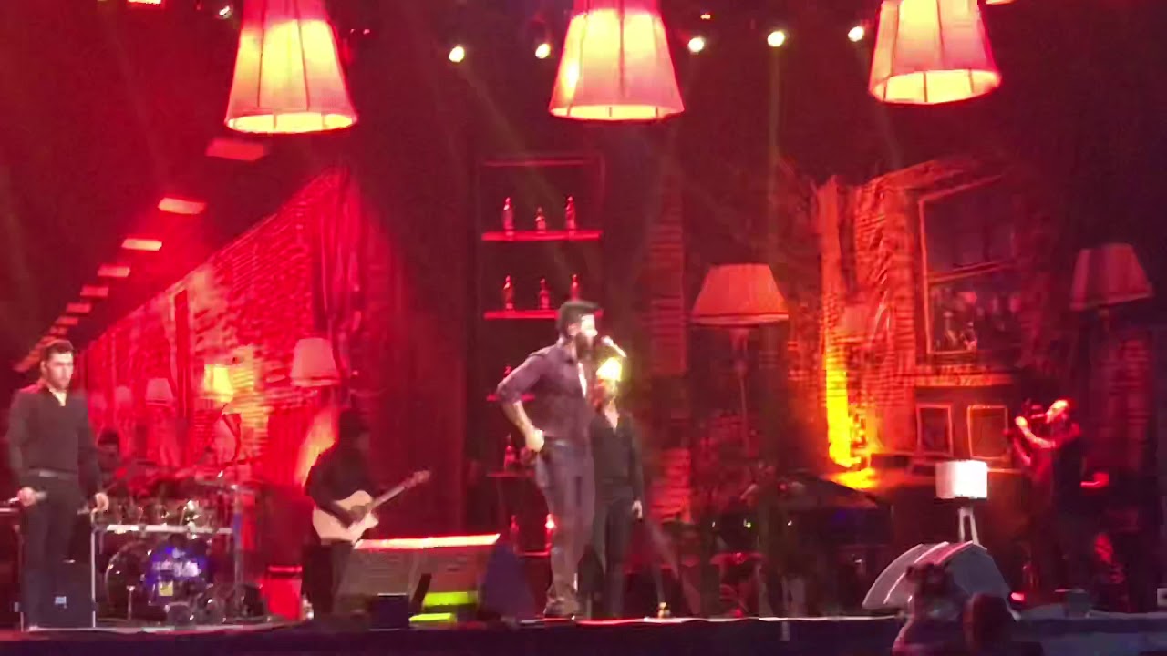 Gusttavo Lima - Por Um Gole a Mais