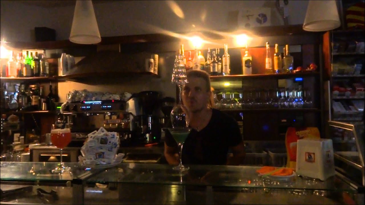 Italian Bartender Makes a Cocktail with Fire!