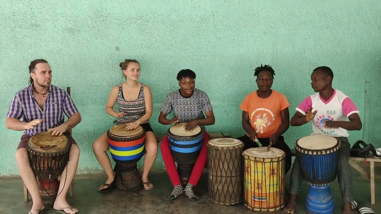 Zaouli djembe lesson in Abidjan - Côte d'Ivoire