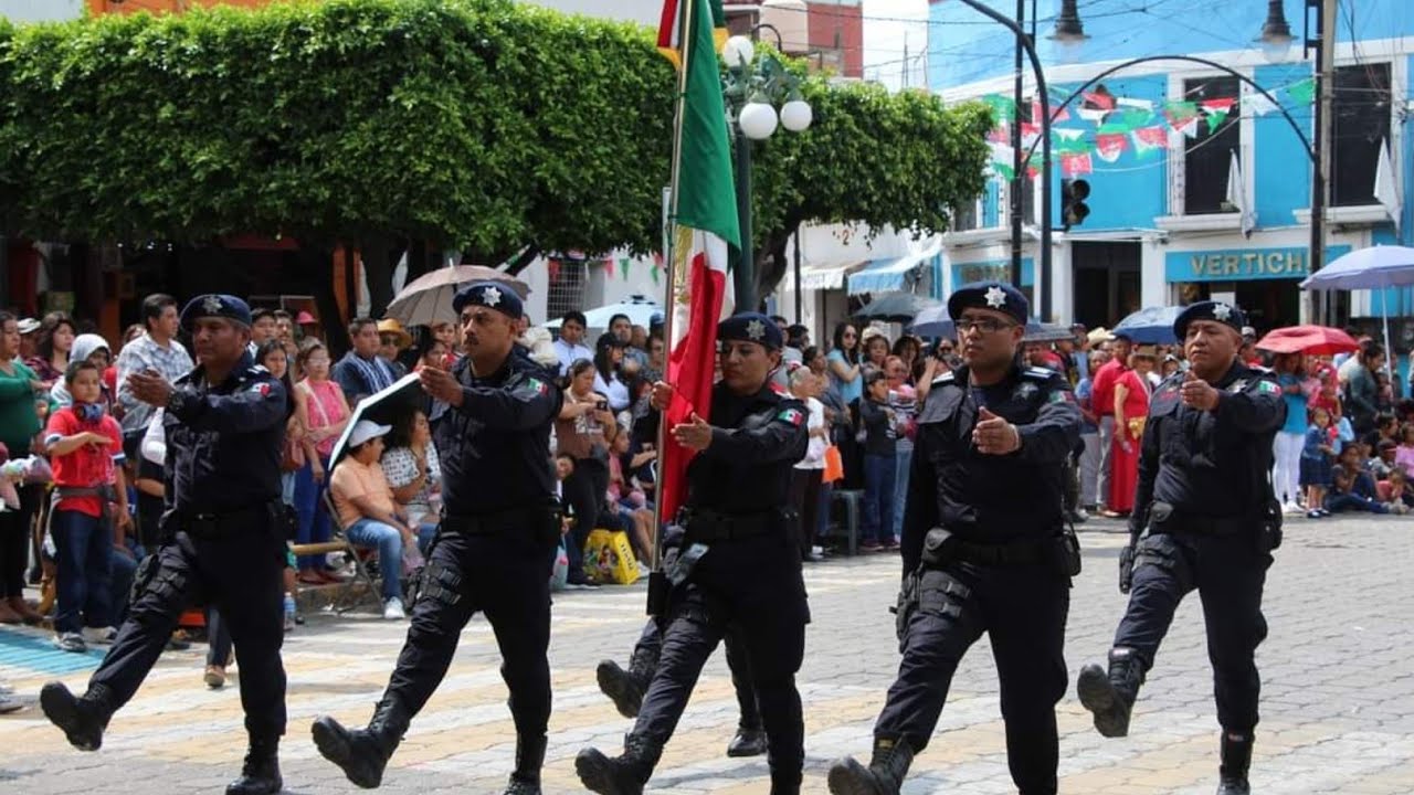 Desfile 16 de Septiembre En Izucar De Matamoros Puebla  214 Aniversario de la Independencia