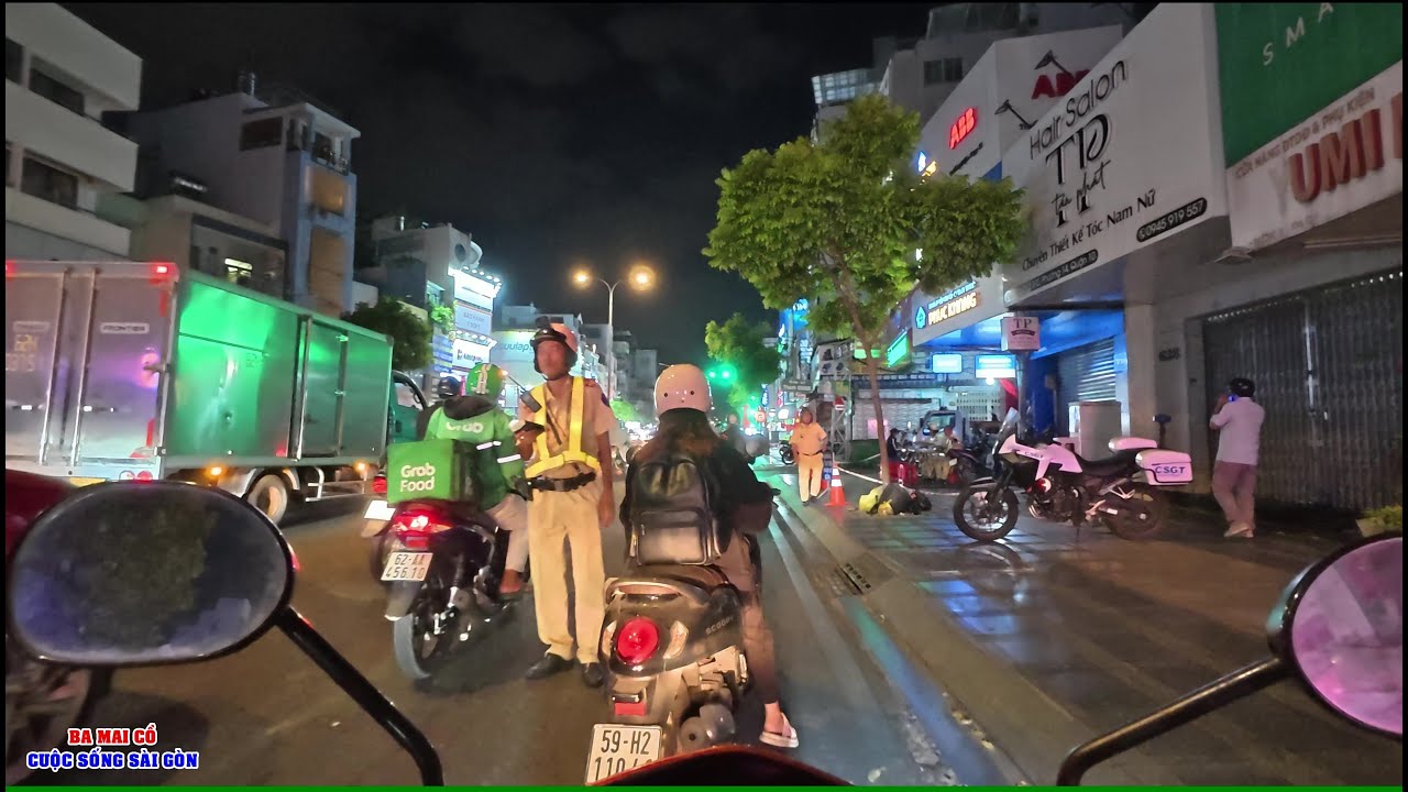 KHỦNG KHIẾP CẢNH TƯỢNG HÀNG LOẠT XE BẤT NGỜ BỊ HỐT BẮT VÀO KIỂM TRA, TẾT NAY CẨN THẬN NHA VIỆT KIỀU