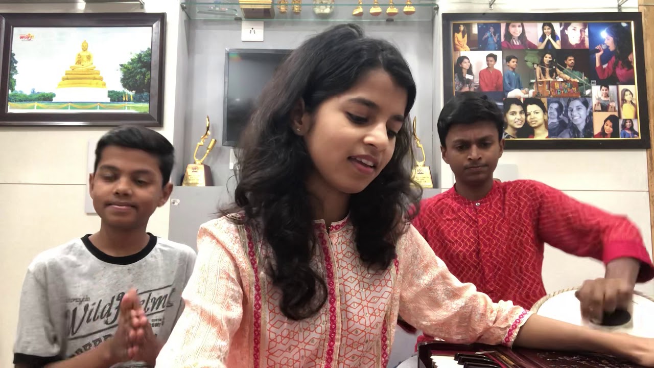 Aaya tere dar par deewana (COVER) by Rishav Thakur,Maithili Thakur and Ayachi Thakur