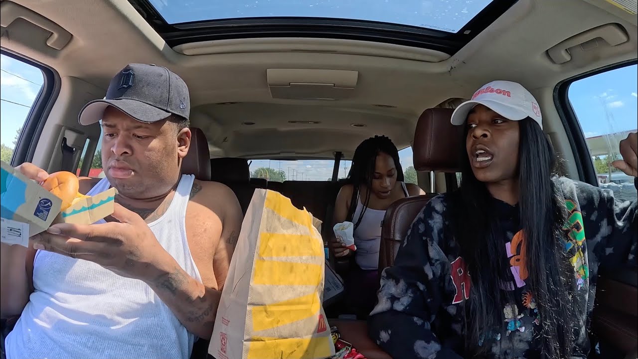 DUMPING A WHOLE BOTTLE OF SALT IN MY SIBLINGS FOOD PRANK ( EXTREMELY HILARIOUS)