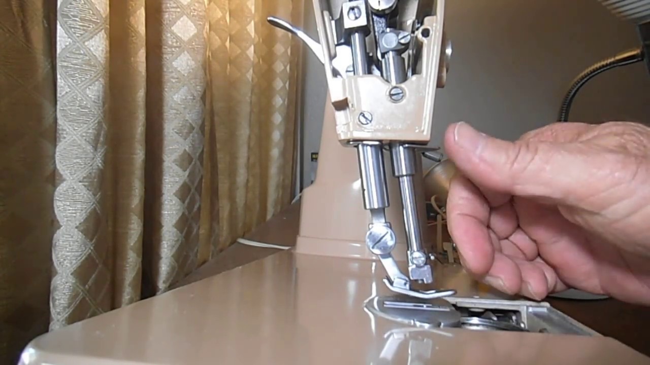 SINGER MODEL 404 RESTORE SERIES Pt. 25b TEST THE GAP BETWEEN FOOT & NEEDLE CLAMP