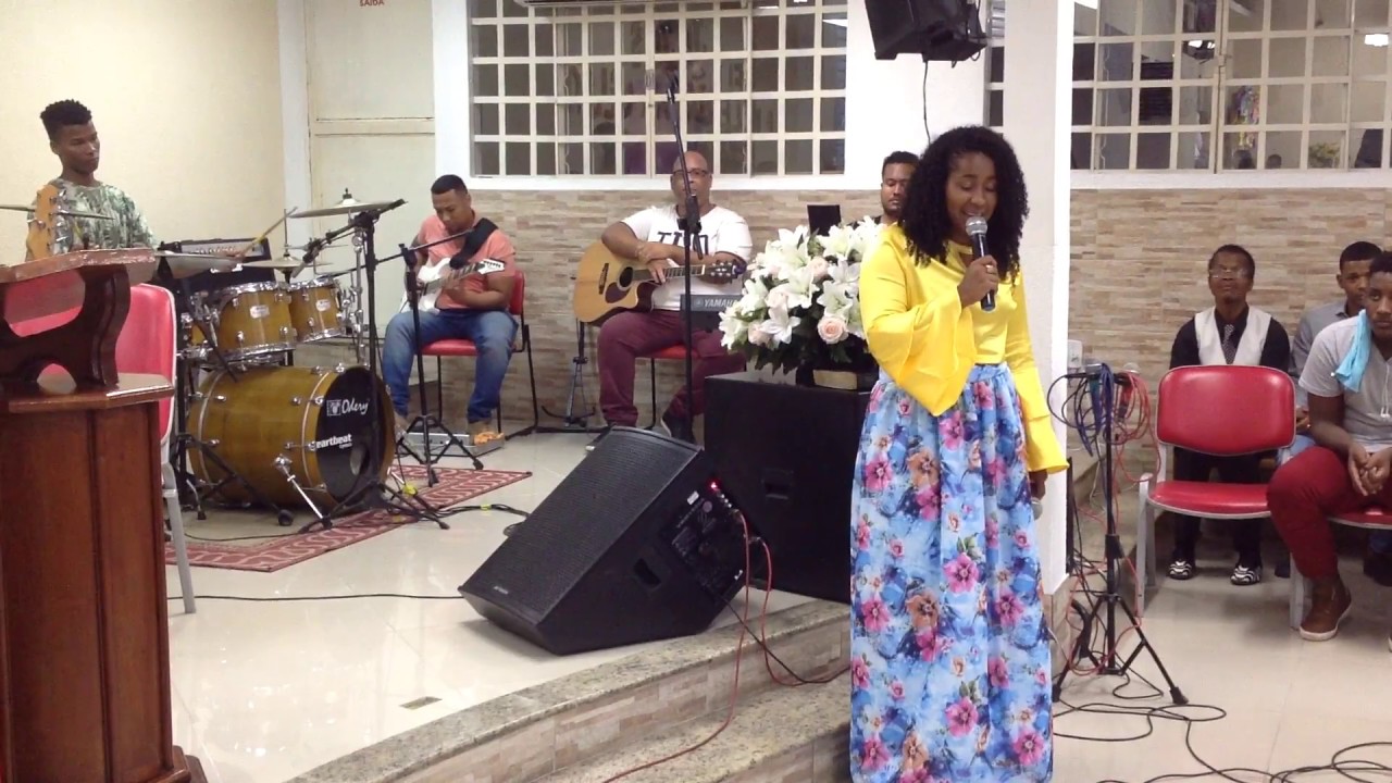 Culto de A&ccedil;&otilde;es de Gra&ccedil;as da Larissa Mendes - O Segrego &eacute; Confiar ♪♫