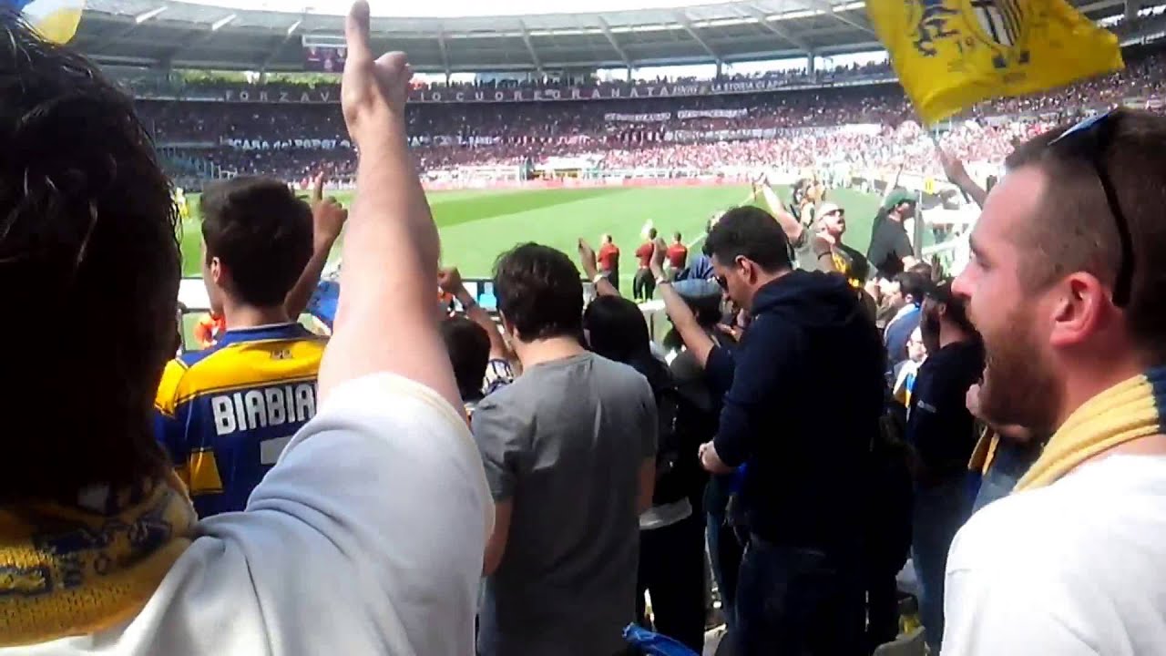 Boys Parma 1977 - Torino - PARMA - 11/05/14 - Cori