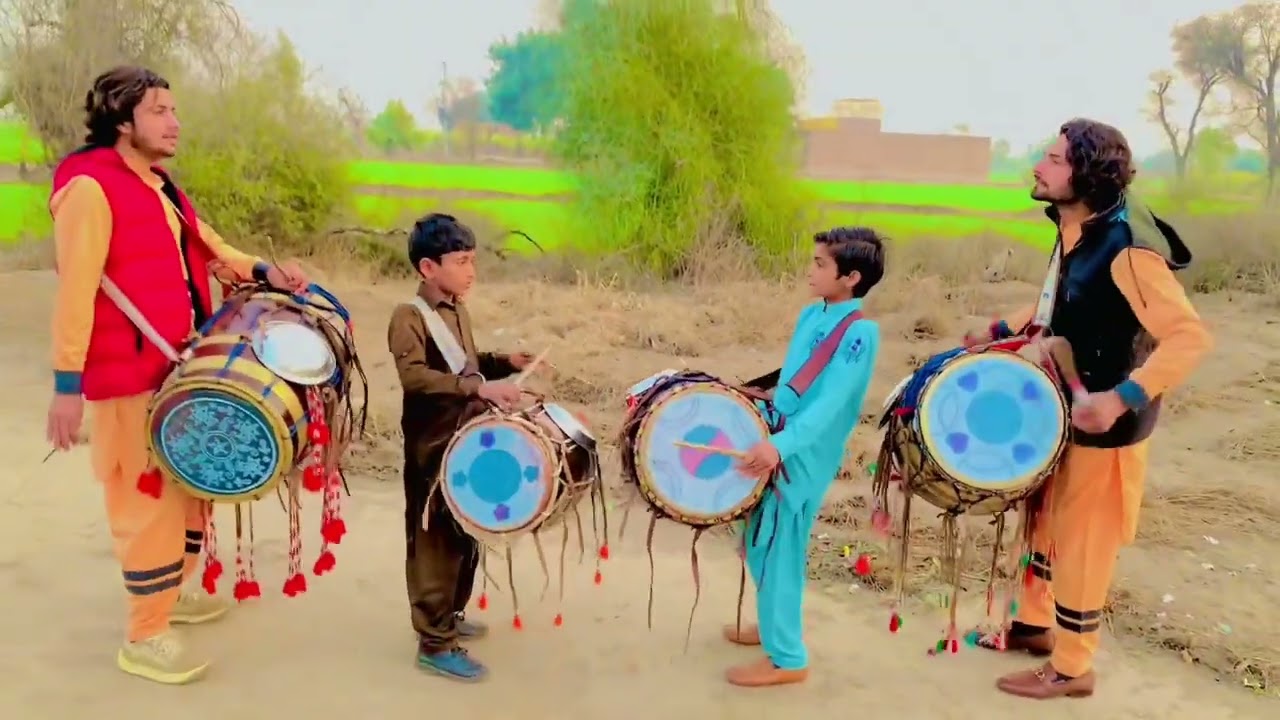 4 Boys Playing Dhol || Beautiful Kids Dhol || #Trending