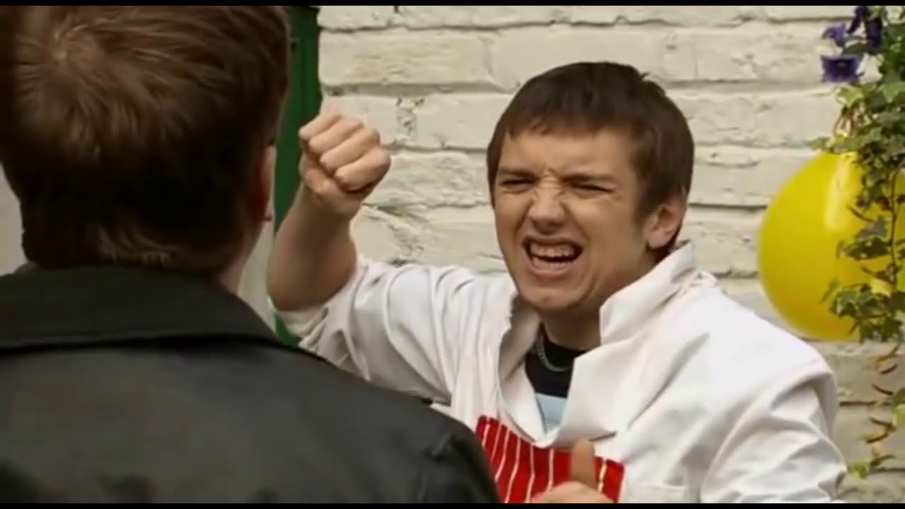 Coronation Street - Graeme Proctor Punches Steve McDonald (26th November 2008)