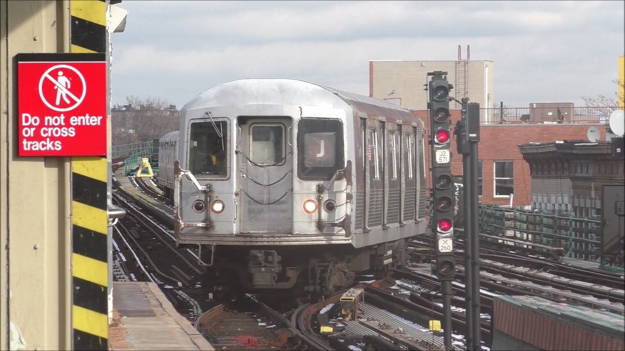 NYC Subway HD 60fps: R32 & R42 J Trains Terminating and Reversing @ 111th Street (1/6/17)