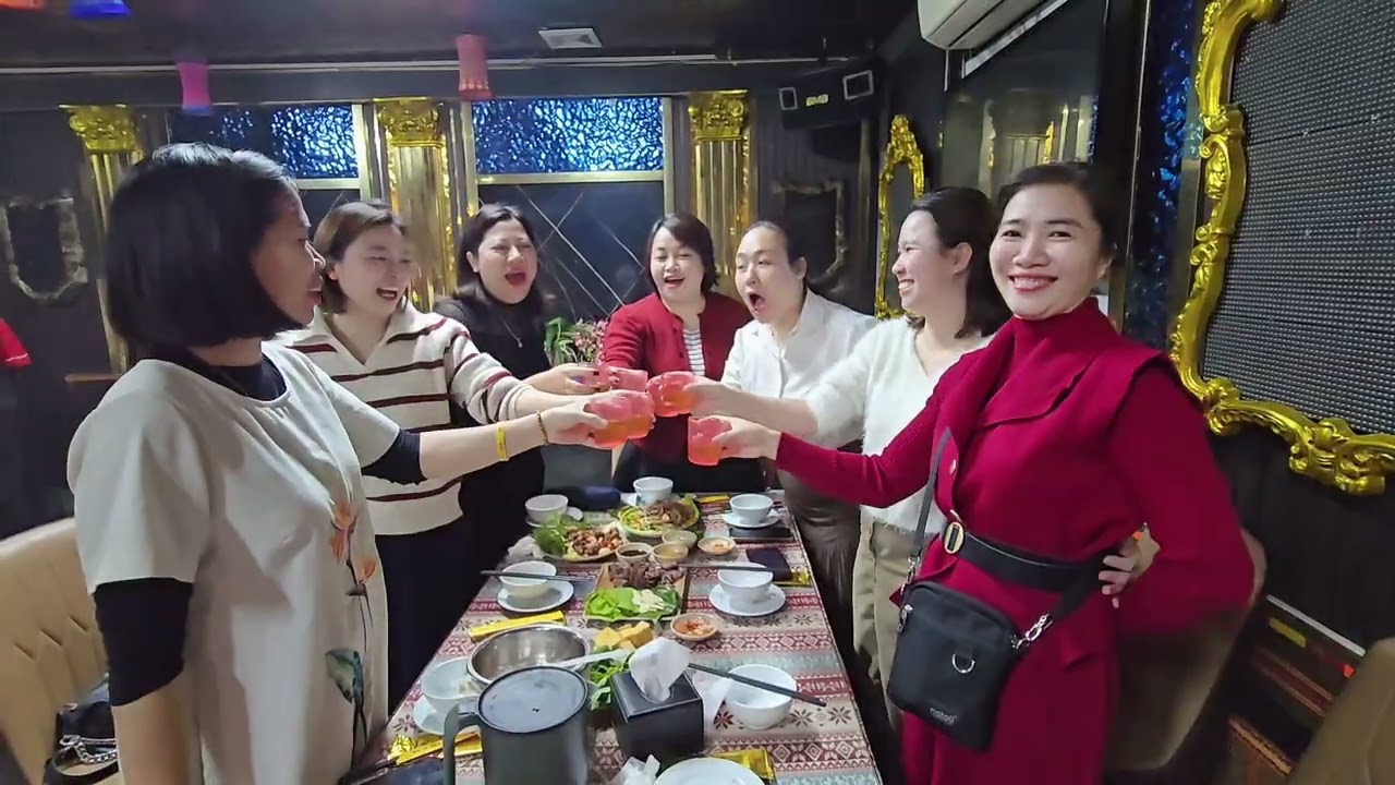 Làm hết mình còn đã bên nhau là vui nhiệt tình.Ps/ CLB mầm non tư thục phường Hoàng Liệt