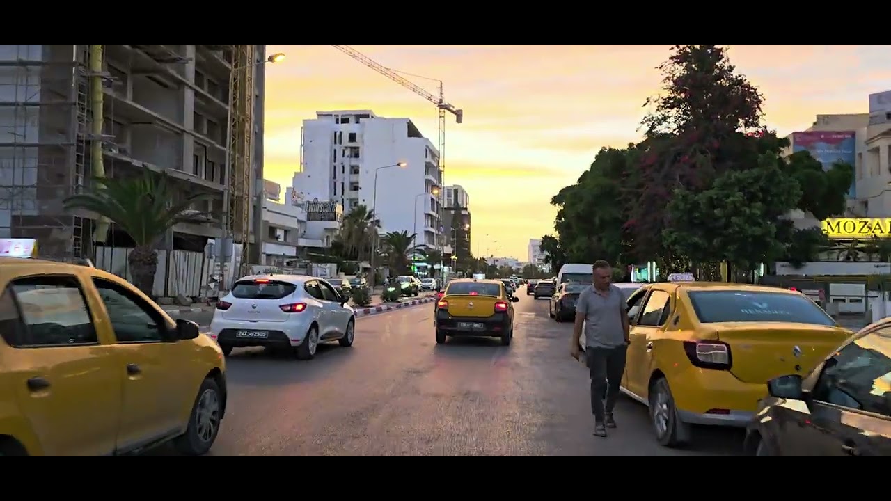 الغروب + أذان + بسكليت = لحظة سلام داخلي Sunset, Adhan, and my bike = pure inner peace. |MHS