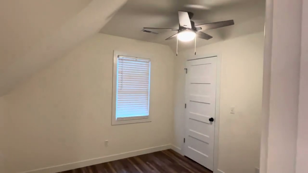 701 SE Riverside Dr, Carriage House Apartment Video Walkthrough