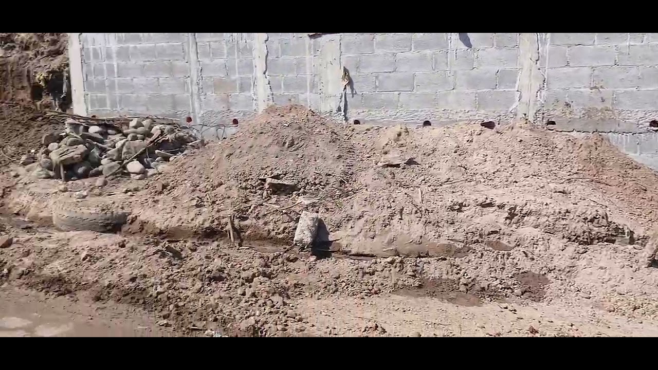 Vean quien aparece nuevamente ayudar a lucila a en trar la arena 