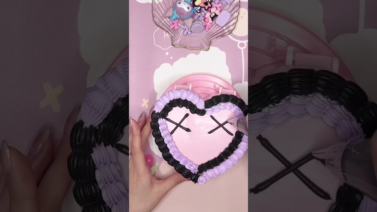 Custom Kuromi box 💜🖤: Black purple Kuromi cakeDo you think she will love this? @iQirror