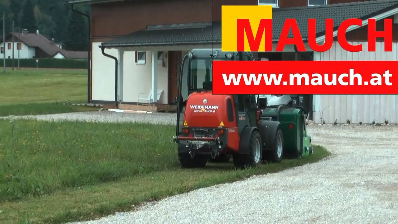 Weidemann Hoflader mit Peruzzo Anbauger&auml;t im Einsatz auf der Wiese