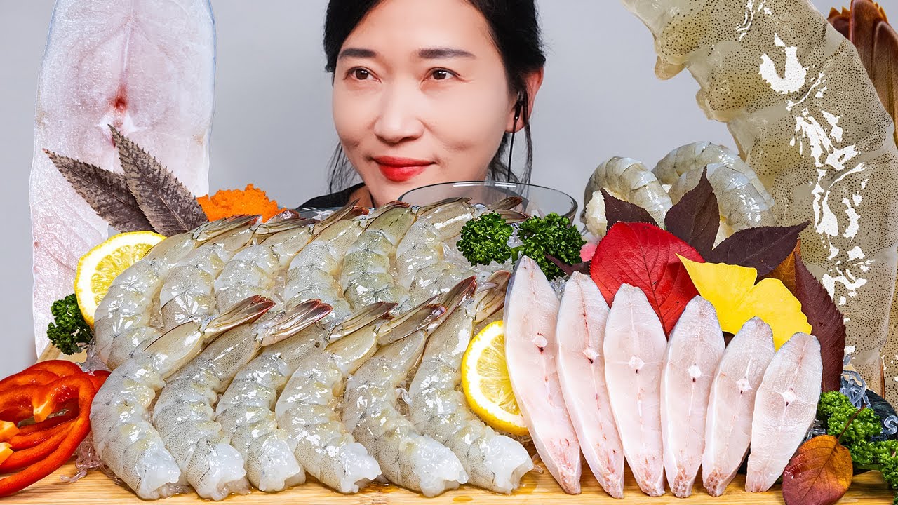 СЫРЫЕ МОРЕПРОДУКТЫ(МАСЛЯНАЯ РЫБА,КРЕВЕТКИ) АСМР МУКБАНГ EATING SOUNDS