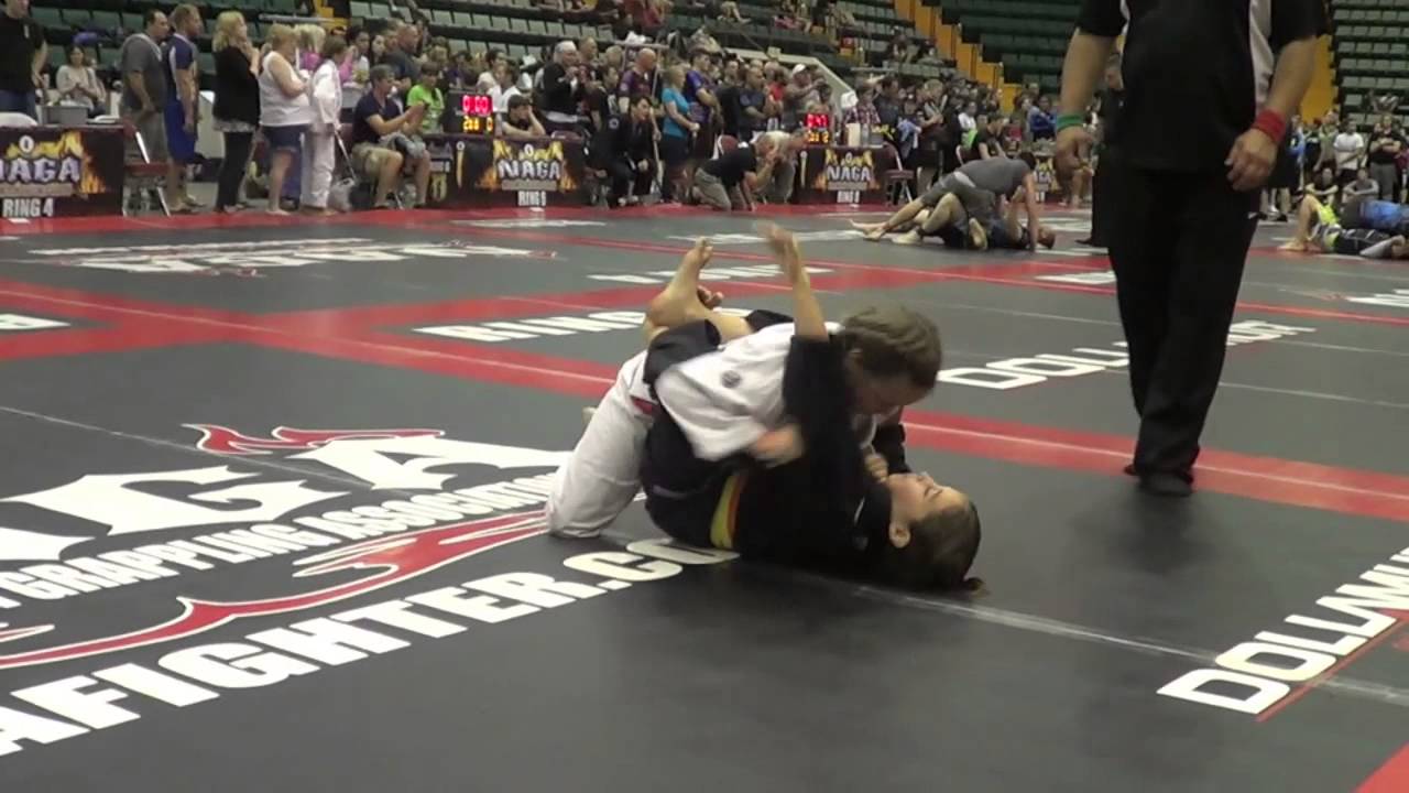 Ezekiel Fist Choke (with the tail) from the guard!