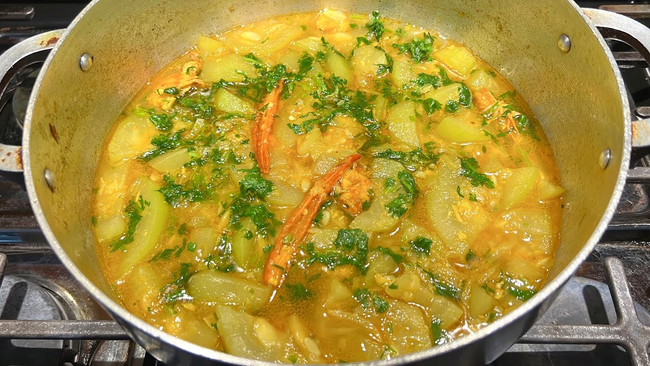 Lau Chingri Recipe | লাউ দিয়ে চিংড়ি | Bottle Gourd With Shrimp | Lauki Recipe | Lauki Ki Sabzi
