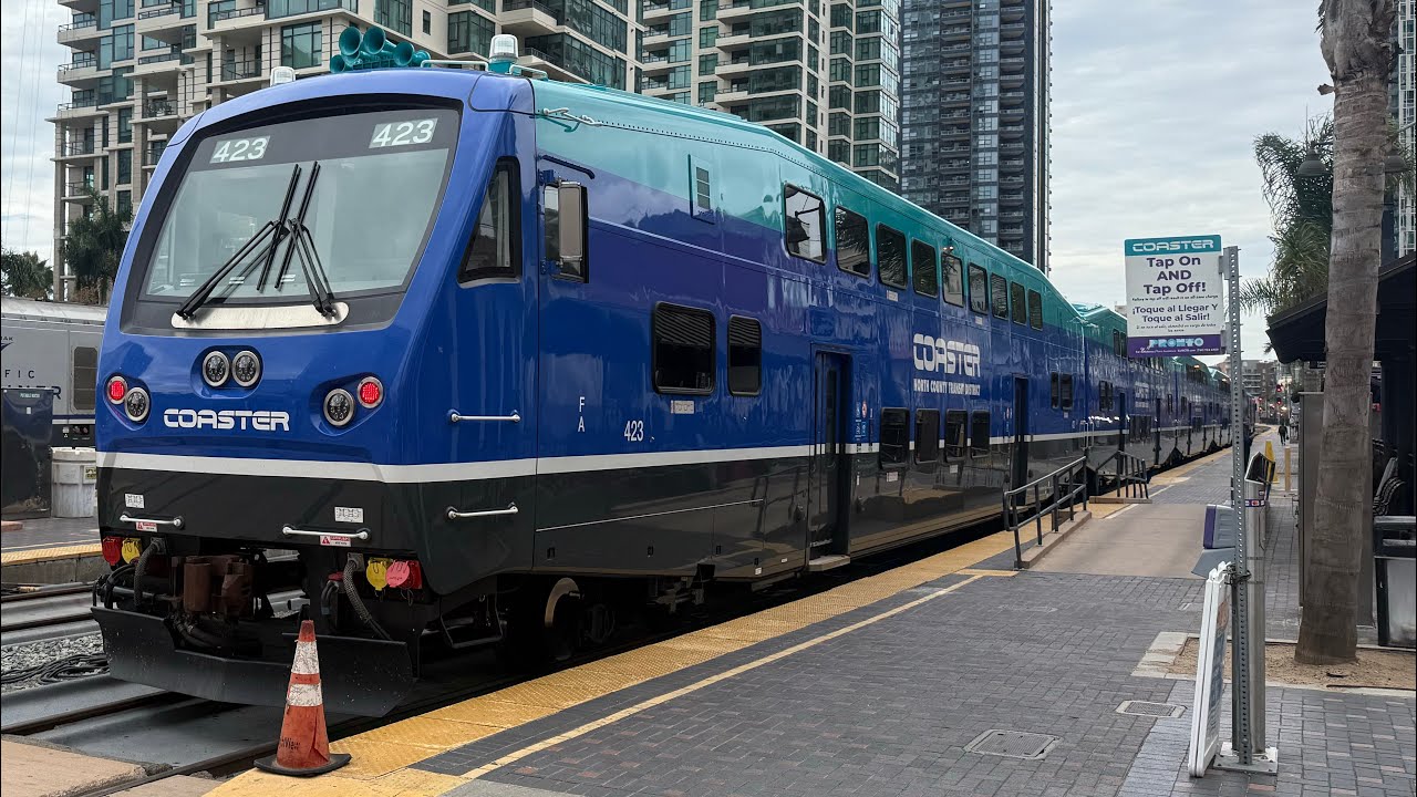 10-10-2025 Railfanning San Diego with NEW Coaster CEM Cabcar in Service.