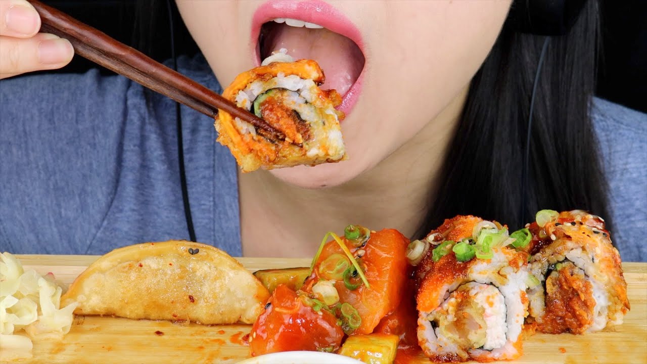 ASMR SUSHI *TUNA SASHIMI, GYOZA & SPECIAL ROLLS* (EATING SOUNDS) MUKBANG *NO TALKING* | wendyasmr