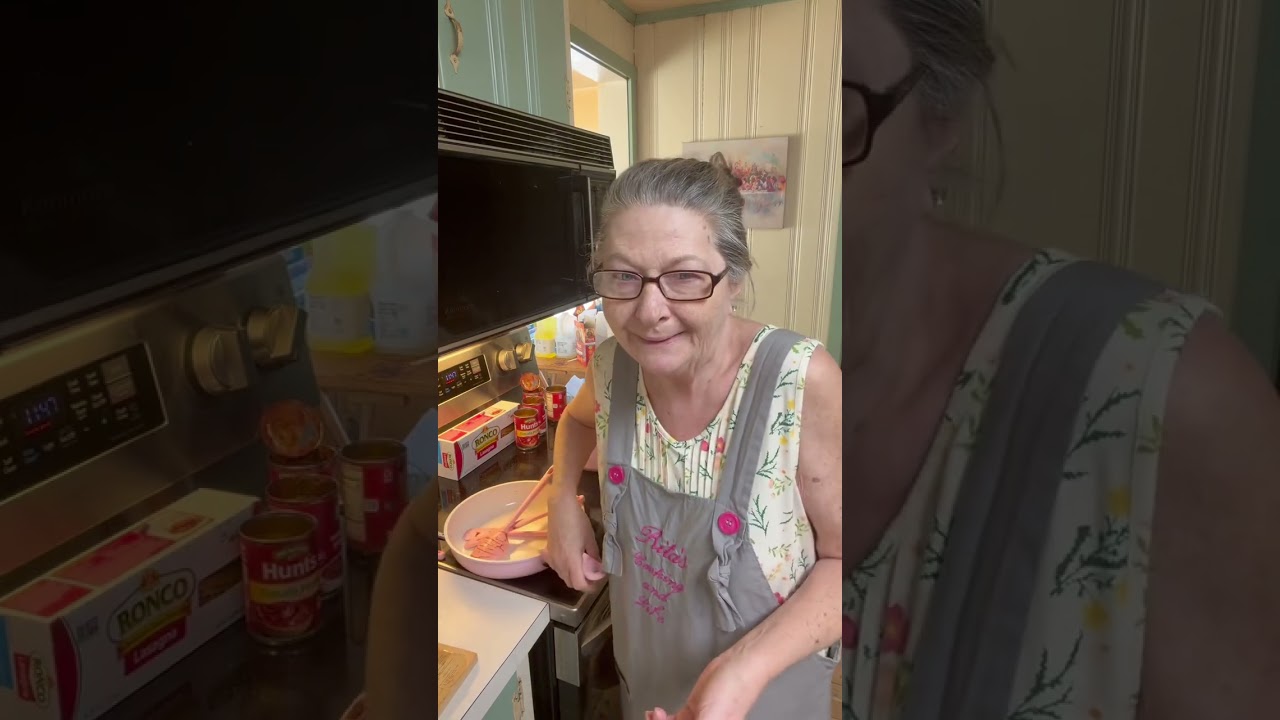 Grandma Rita Making  lasagna sauce yummy