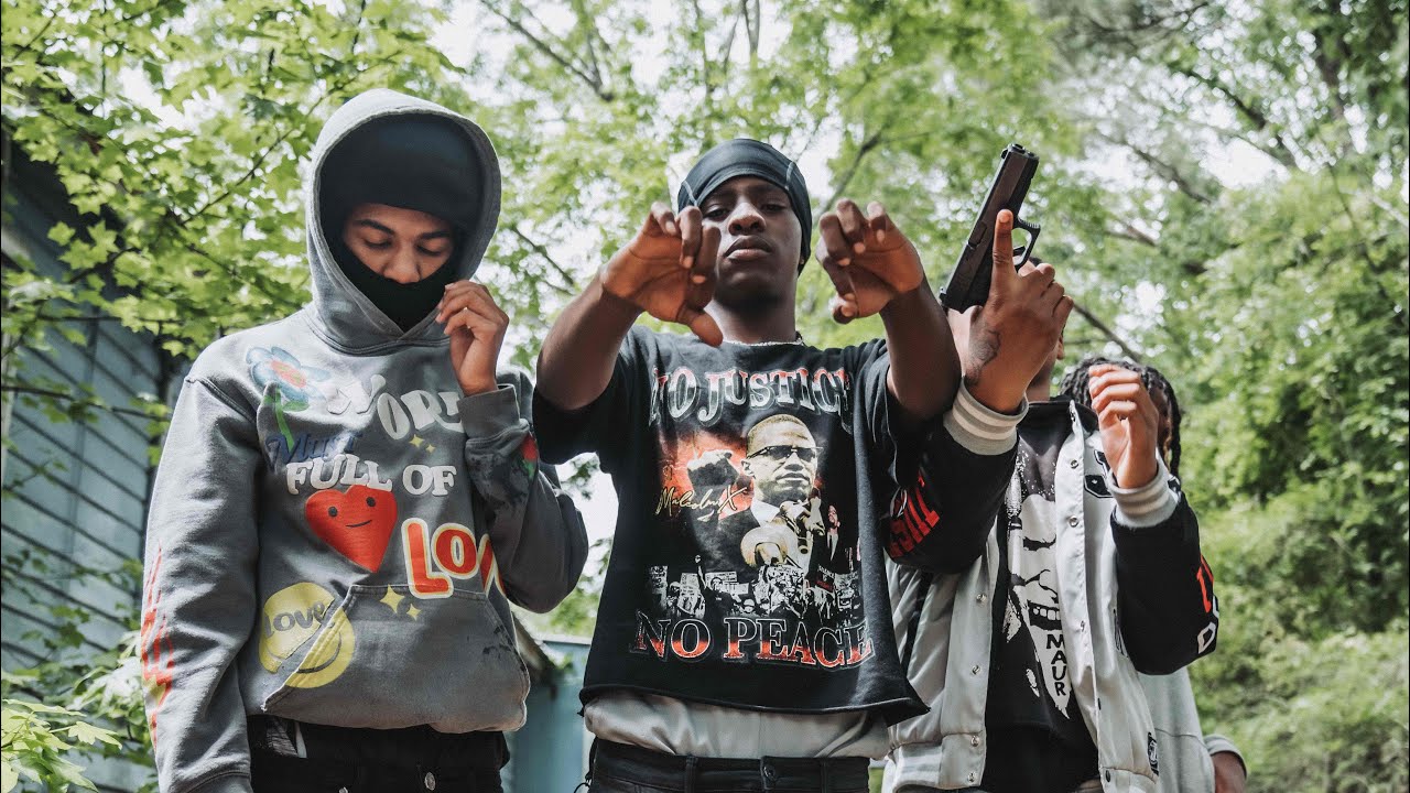 RReallyDrak- DoMeSum (Official Music video)