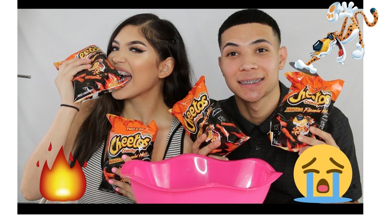 EXTREME HOT CHEETOS CHALLENGE | LIZETH RAMIREZ