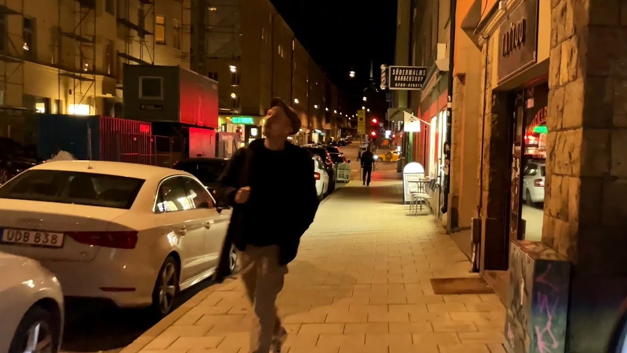 Stockholm Walks: Blekingegatan. Street by Street in the city.