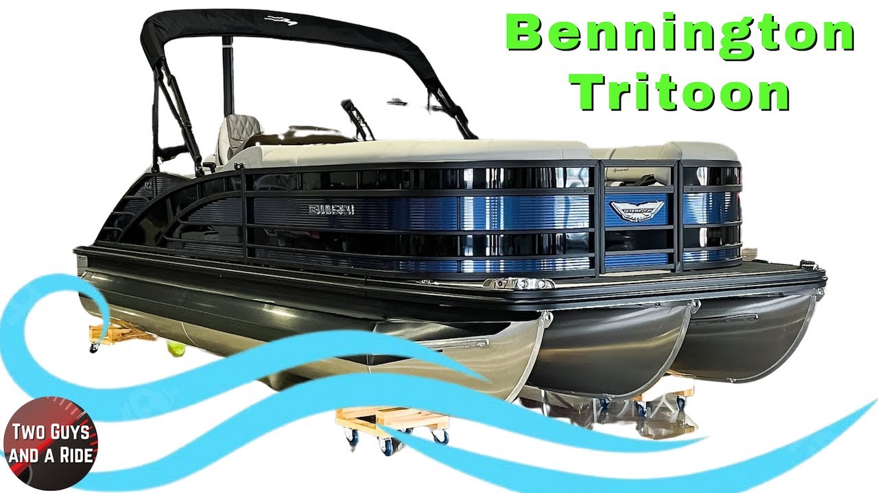 2022 Bennington Tritoon 23RCW - Luxury and performance on the water