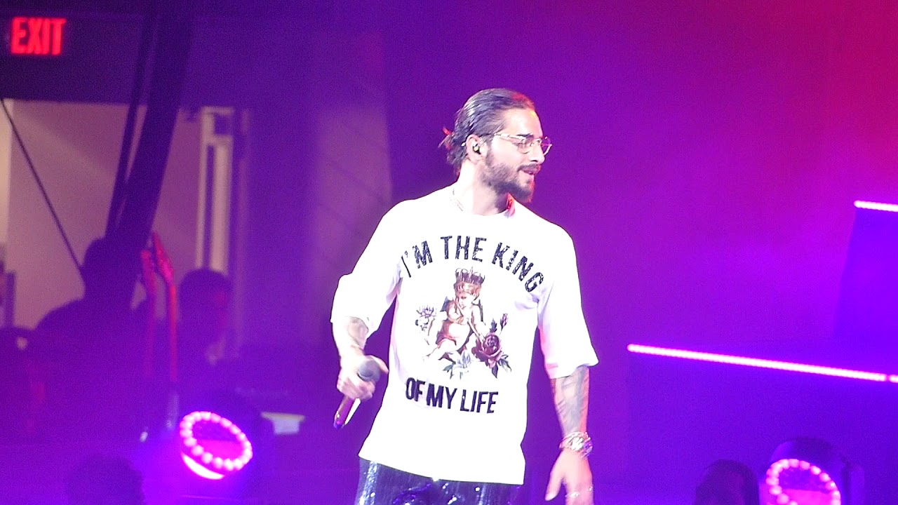 Maluma, El Préstamo - 2018 F.A.M.E. Tour (Agganis Arena - Boston, MA)