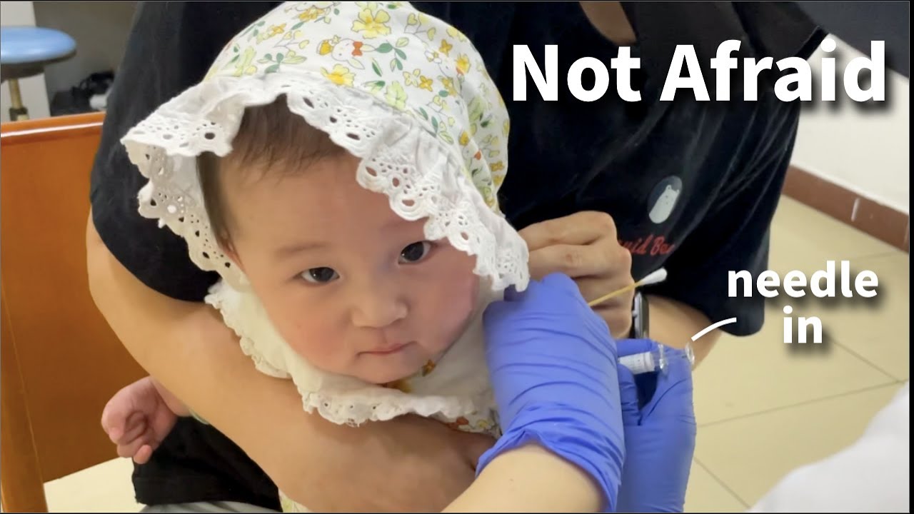 baby girl funny reaction to injection (not afraid at first…）