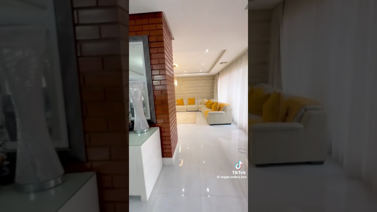 Exquisite living area 🥰 #interiordesign #livingroom #livingroomdecor