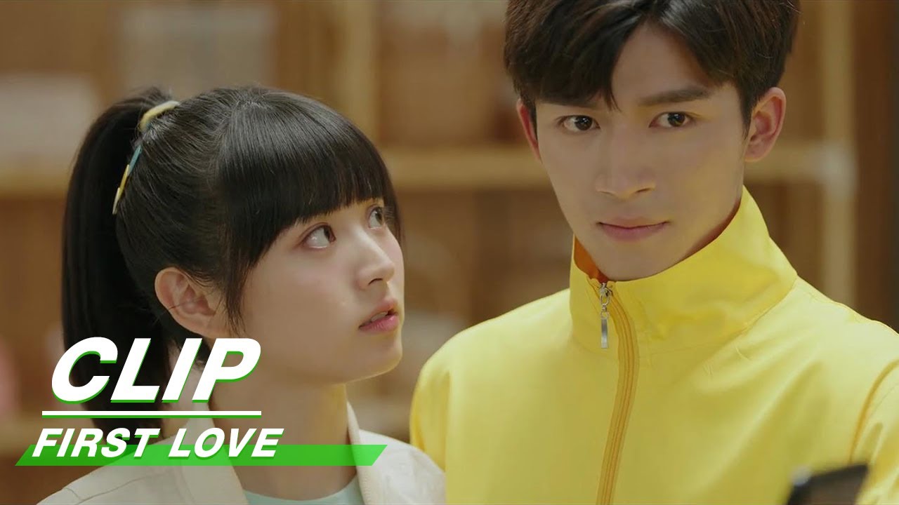 Ren Chu Surprises Wanwan | First Love EP21 | 初次爱你 | iQIYI
