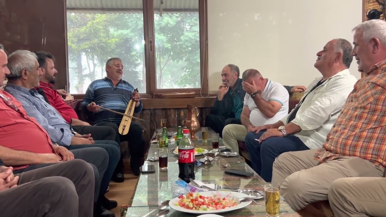 Nejmi öksüz Temel bayram hamit ergün Neşenize muhabbetinize doyulmuyor.