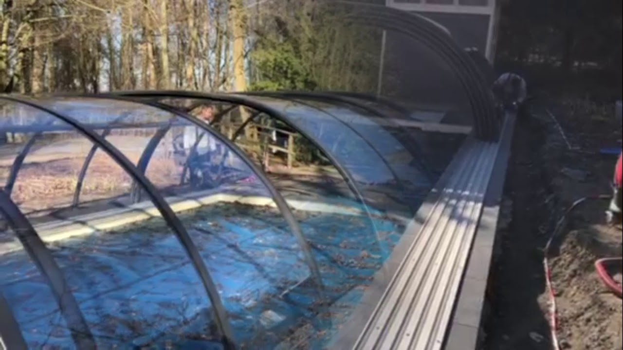 Aufbau einer Alukov Schwimmbadüberdachung