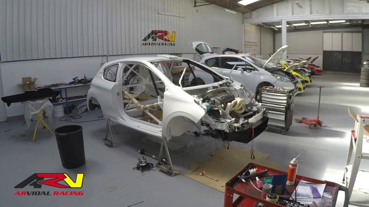 Montaje de un 208 R2 en nuestras instalaciones.
