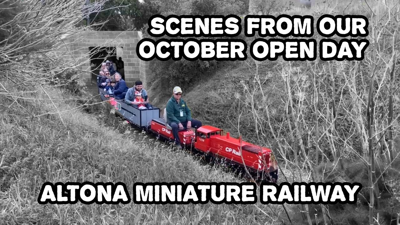 October Miniature Trains - Altona Miniature Railway