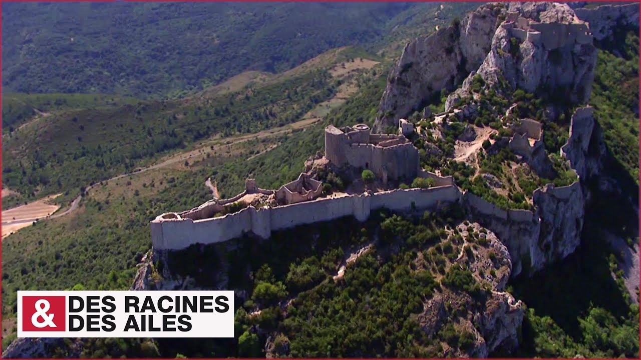 Les imprenables forteresses cathares : Queribus et Peyrepertuse
