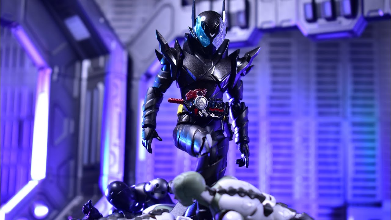 S.H. Figuarts Kamen Rider Metal Build & SHF UPGRADE HAZARD SET Review