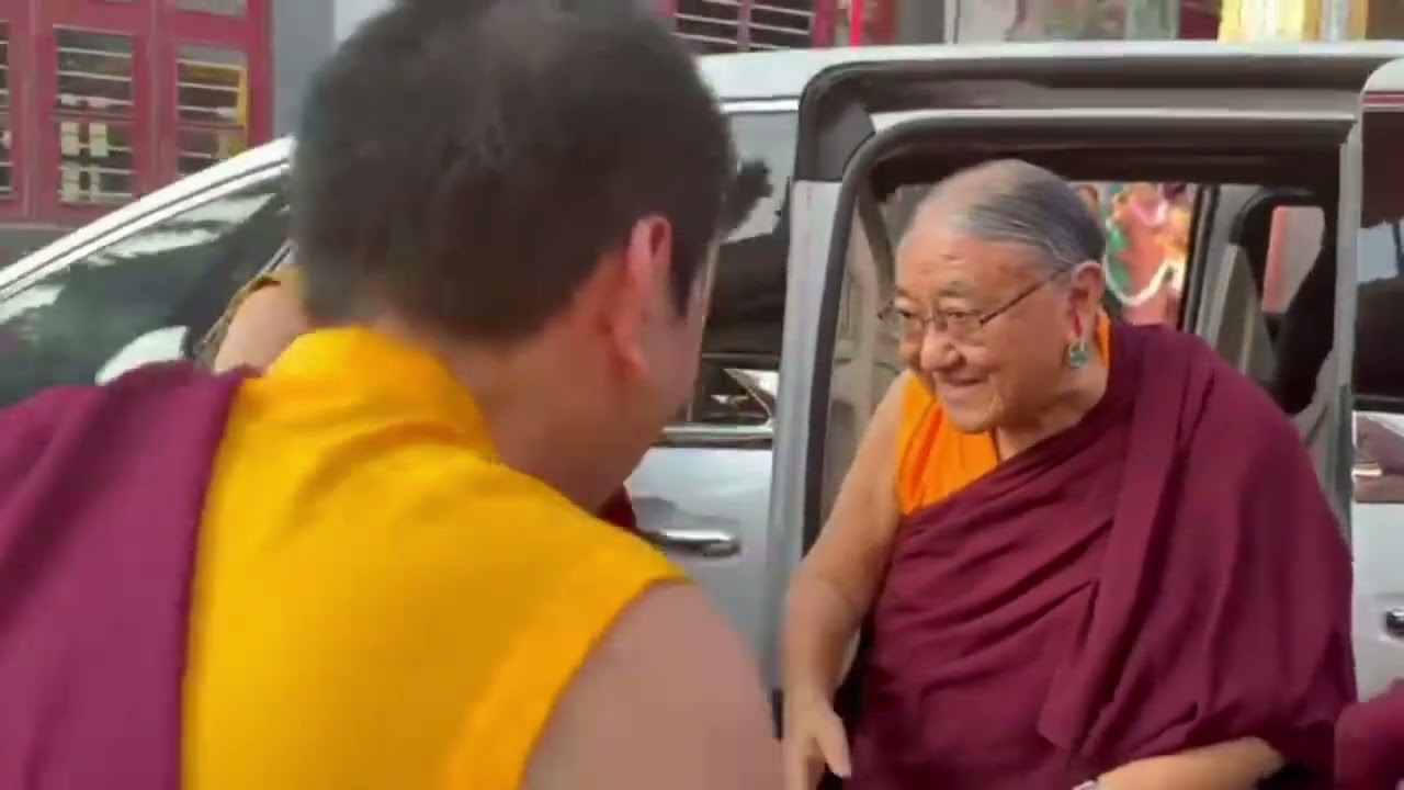 H.H. Kyabgon Gongma Trichen Rinpoche’s Visit in Namdroling Monastery Golden Temple