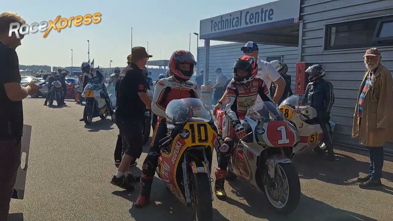 MotoGP-legendes Kevin Schwantz en Randy Mamola bij Classic GP in Assen