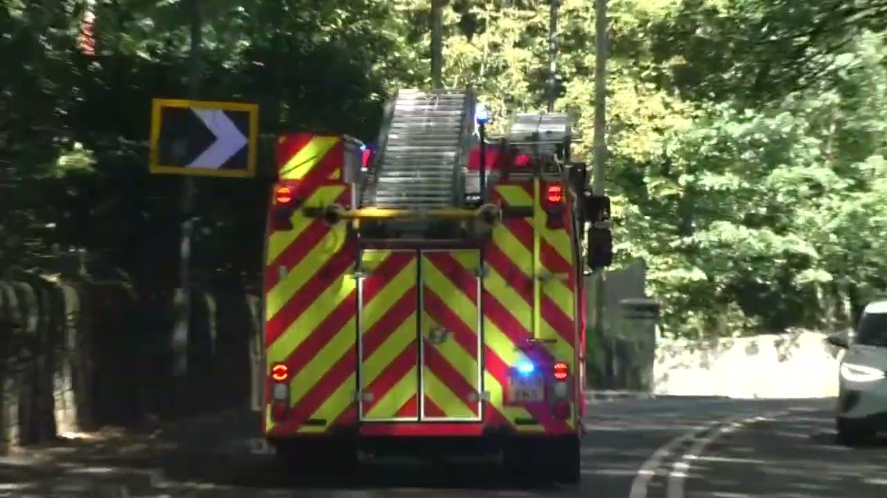 G35P1 responding to a moorland fire 