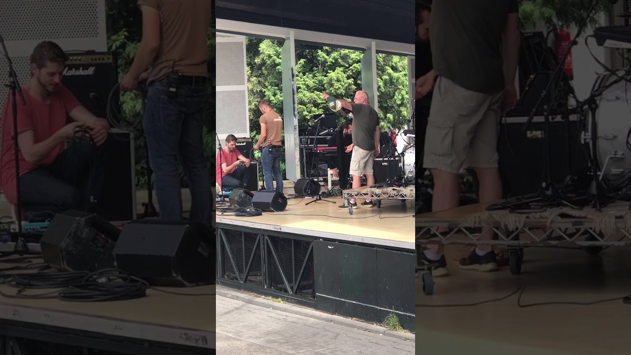 Repetitie van  Maaike Martens (Ursula uit de Luizenmoeder) treedt zo op in het Vondelpark juni 2018
