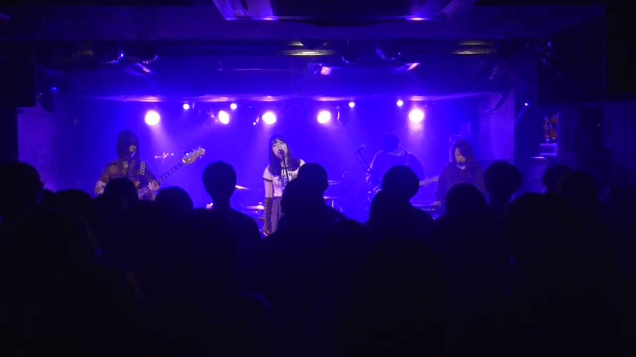 四年企画　Chilli Beans. (cover)